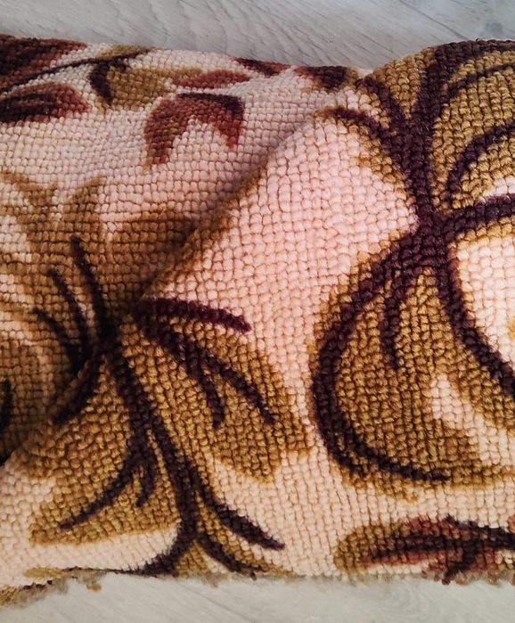 Продаю палас бывший в употреблении