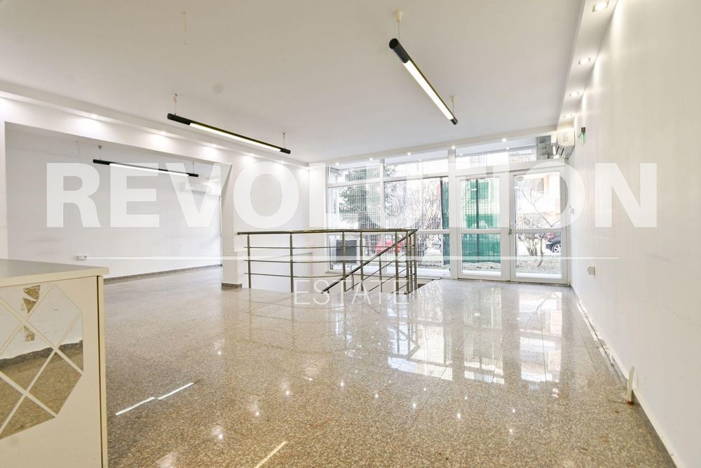 Офис в ж.к. Студентски град.