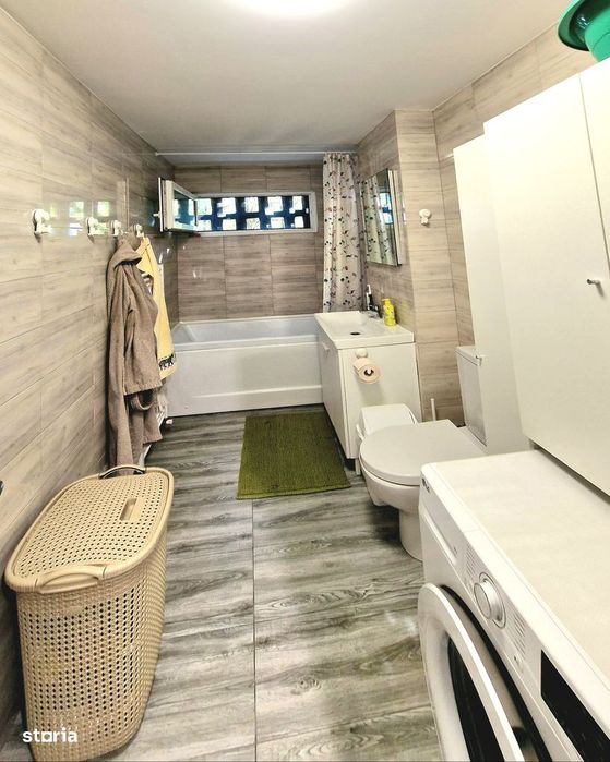 Apartament 3 camere, 68 mp, decomandat, renovat