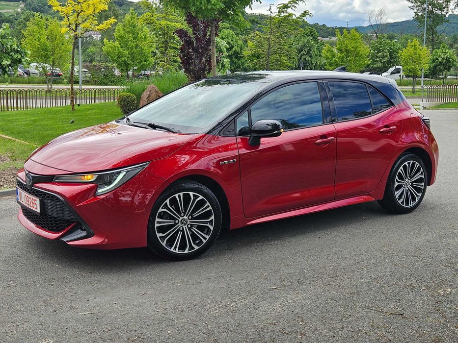 2019 Toyota Corolla hibrid, faruri LED,  bord digital, RAR efectuat