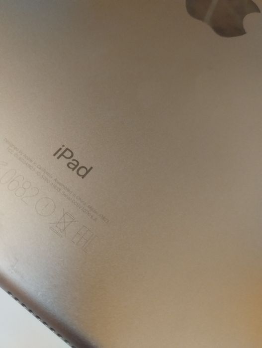 iPad gen 5 128 gb