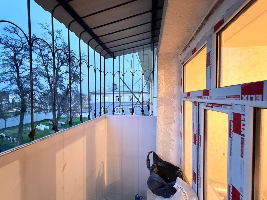 Срочно!м.Горький 3-остановки,