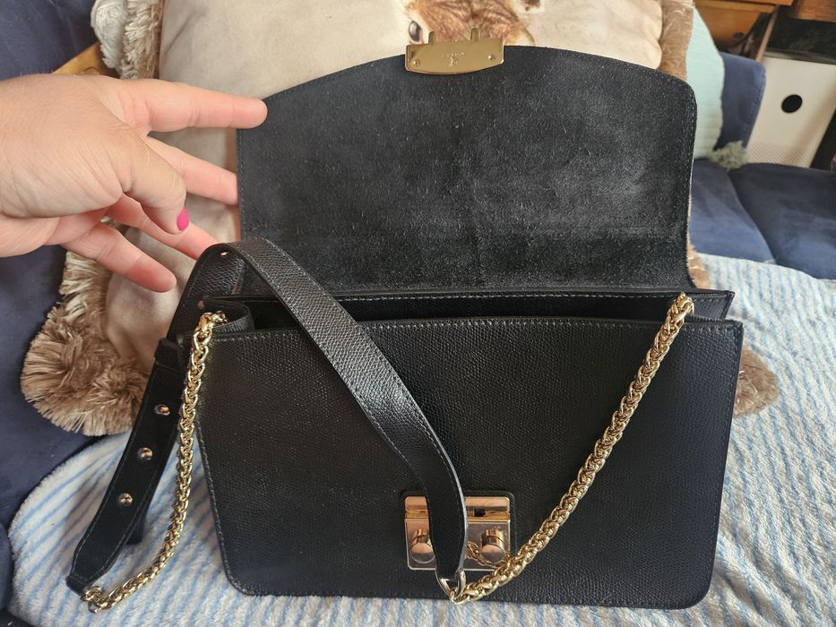 Класическа черна чанта FURLA