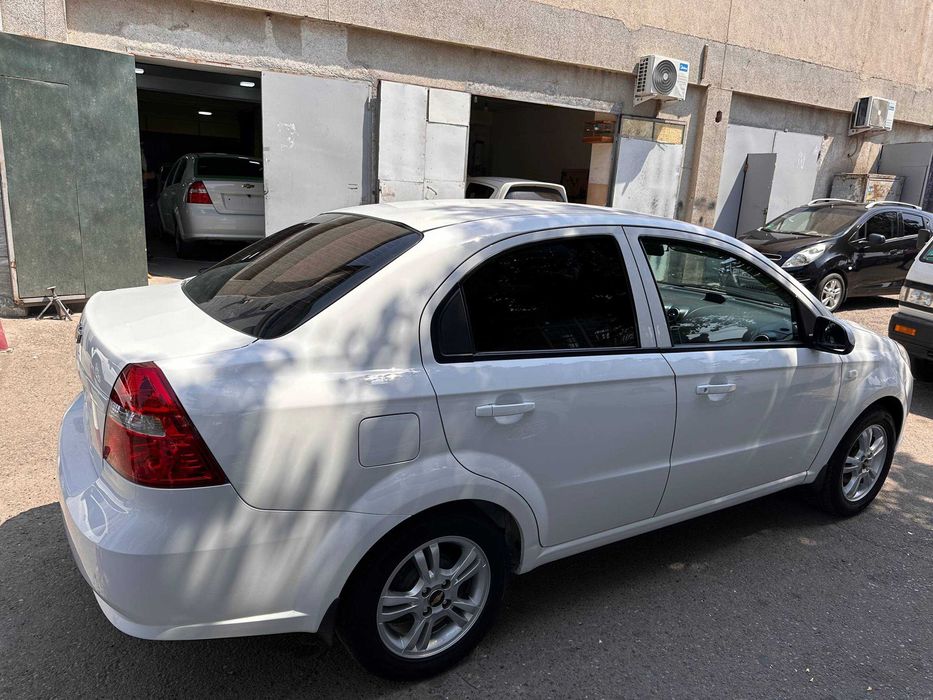 Chevrolet Nexia 3 AT