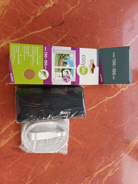 Plasa antipolen si praf