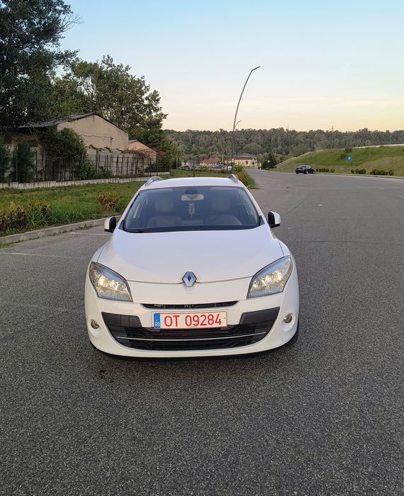 Renault Megane III Estate 1.9 dCi 131 CP | Keyless | Euro 5 | Navi | Piele