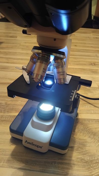 Microscop professional - 40X-2000X Magnificare -  PRET REDUS!