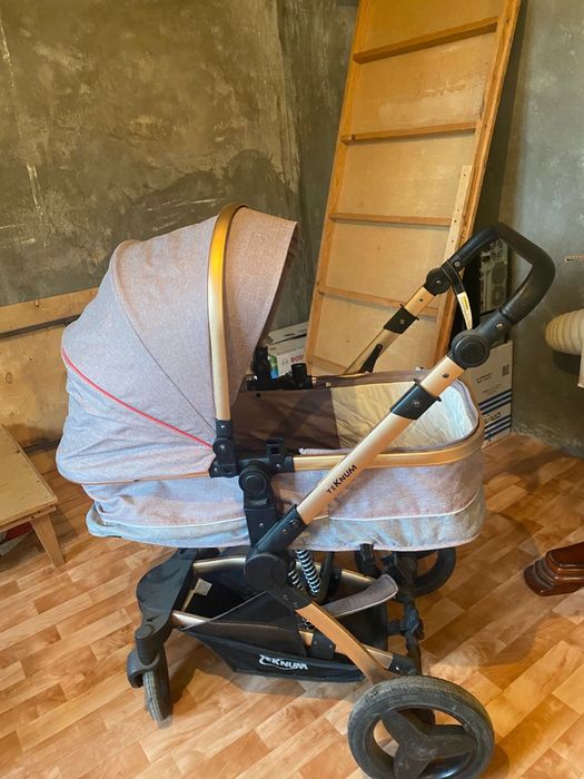 Продам коляску в отл состояний