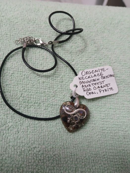 Продавам Органит медальони