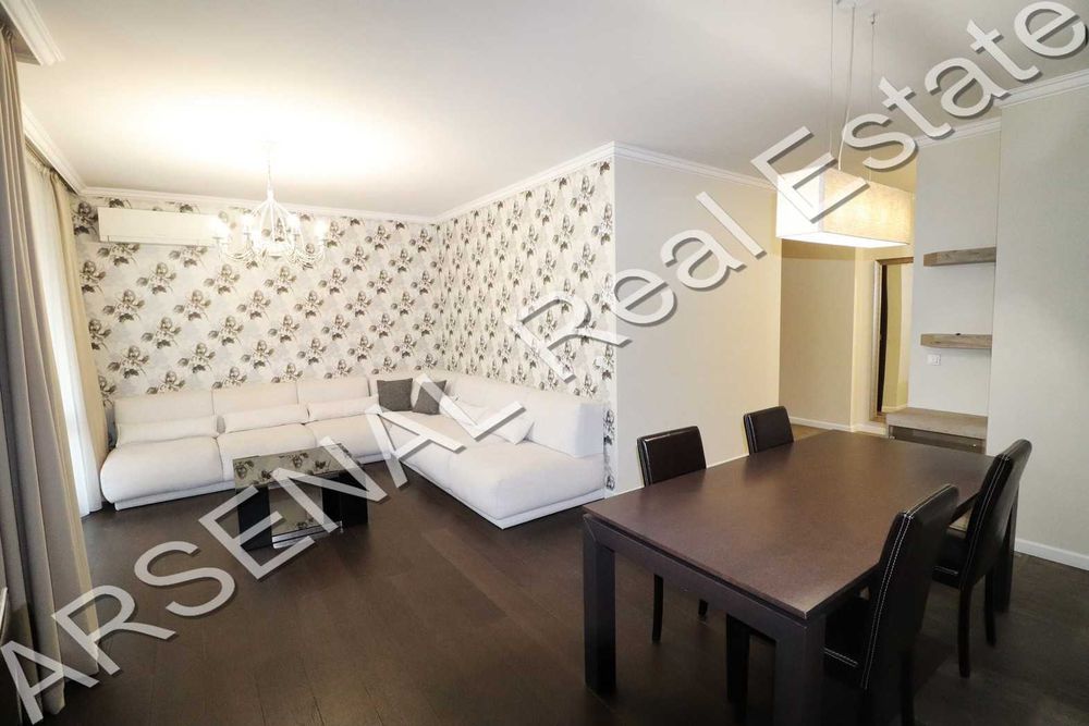 Тристаен апартамент под наем в ЕСТЕ, Изток