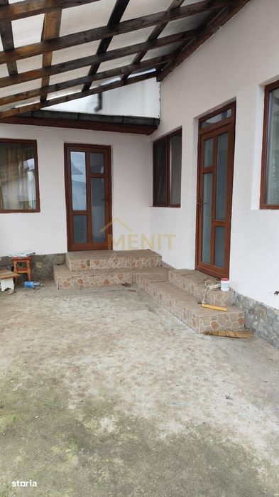 Casa Baicoi 2500 mp