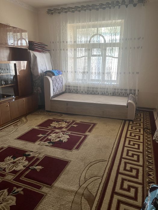Yangi toshkent yaqinida uy sotiladi
