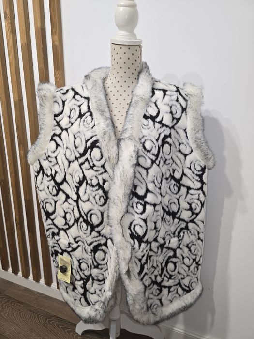 Bundita / vesta / cojoc  blanita de oaie