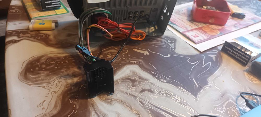 Продавам мултимедия за Сеат Алтеа  7инча.