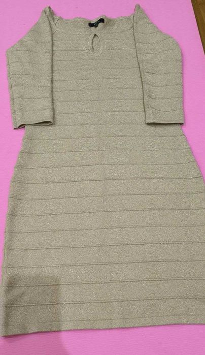 Продаётся платье