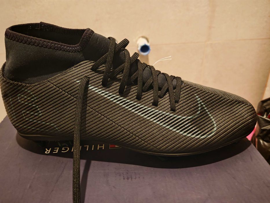 Vând ghete fotbal Nike