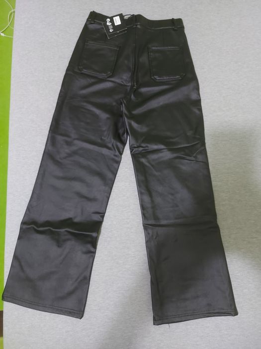 кожен панталон намален