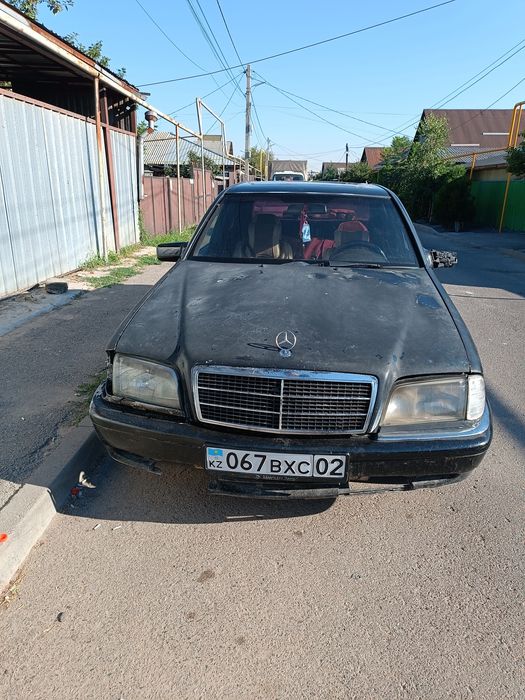 Продам w202 180c