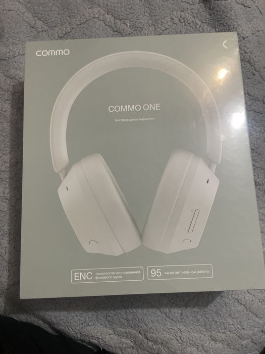 Продам новые не распакованые беспроводные наушники