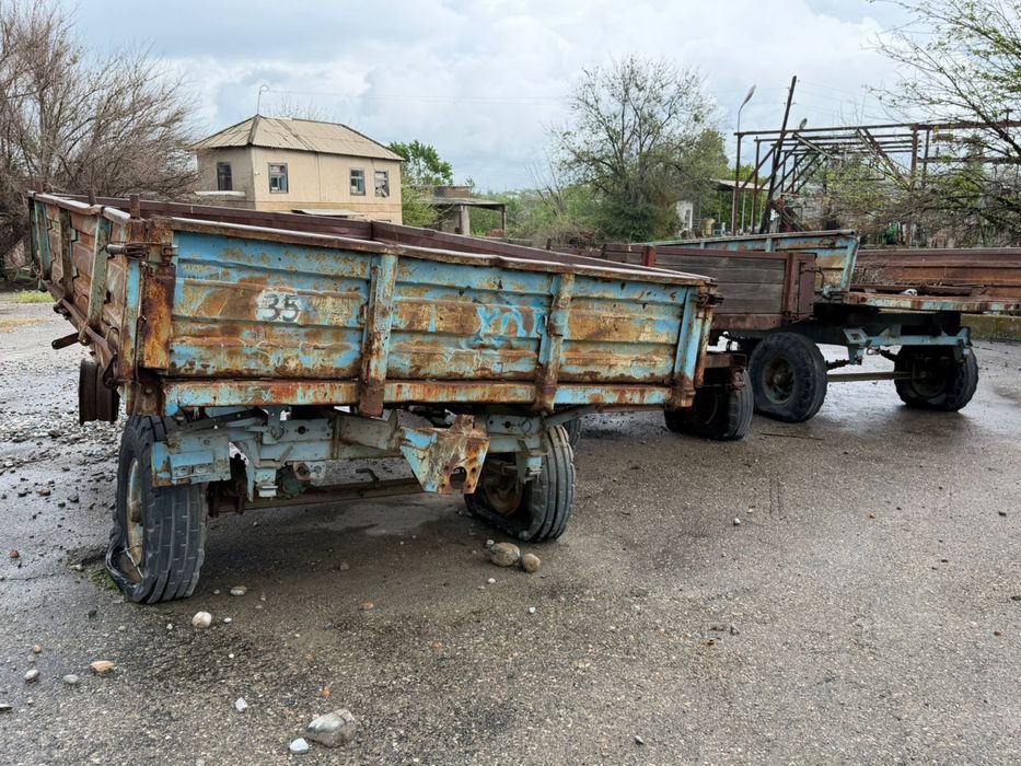 Прицеп самосвальный тракторный
