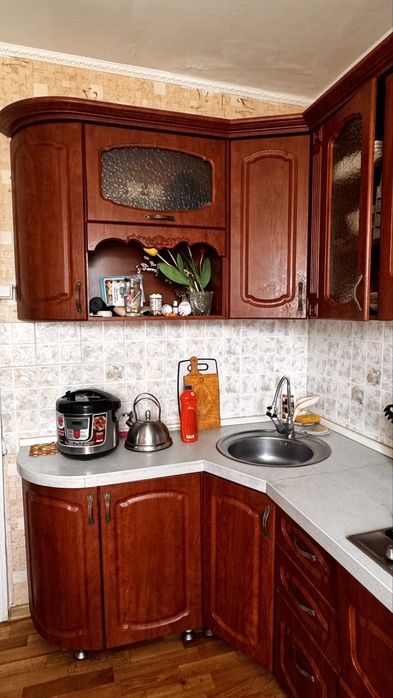 Продается кухонный гарнитура