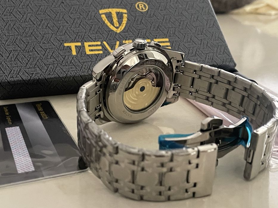 Наручные часы. Механический.