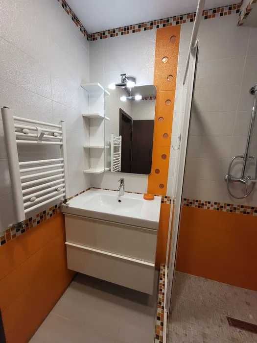 Дава се под наем Двустаен апартамент в София, Изток - 70 кв.м за 700 € - Снимка #3