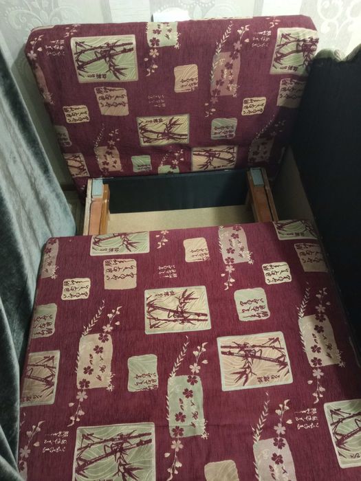 Срочно недорого кресло кровать