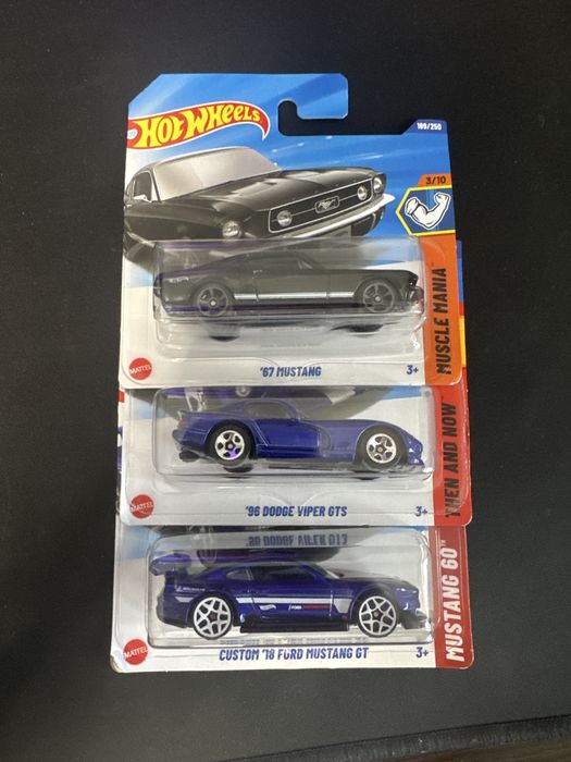 Запечатанные HOT WHEELS машины