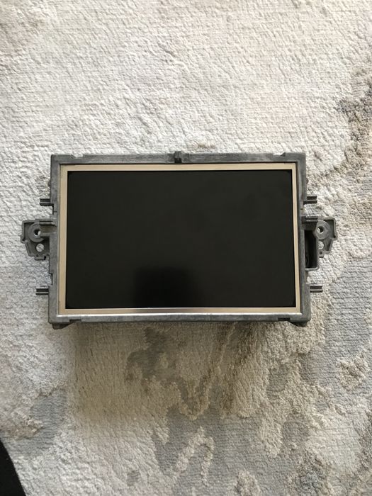 Дисплей плюс Команд за w218 и w212 Mercedes