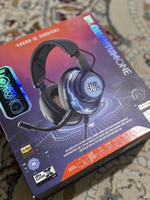 Игровые наушники JBL