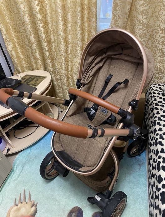 Продам  коляску