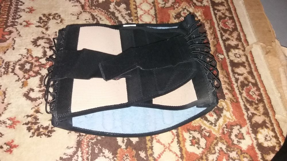 карсет полужесткий