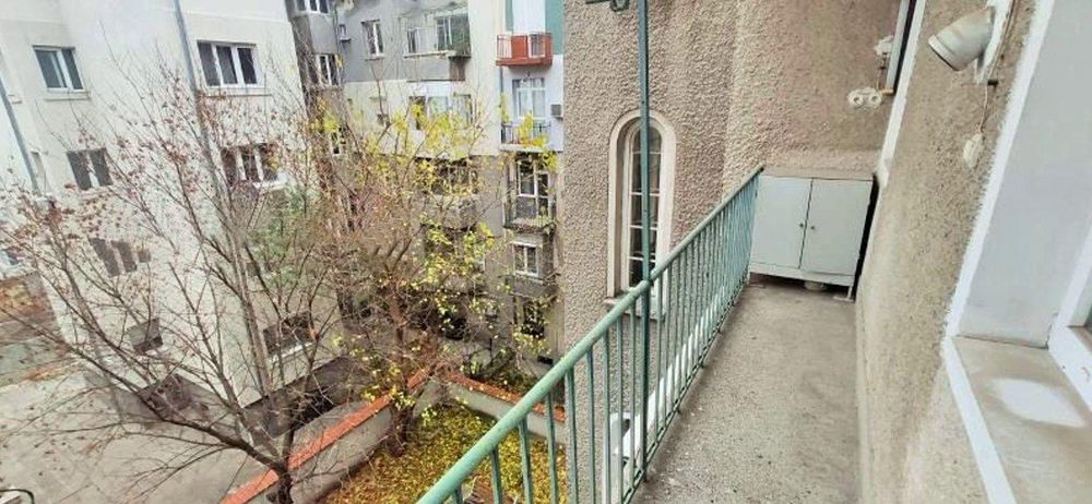 Дава се под наем Тристаен апартамент в София, Център - 95 кв.м за 690 € - Снимка #7