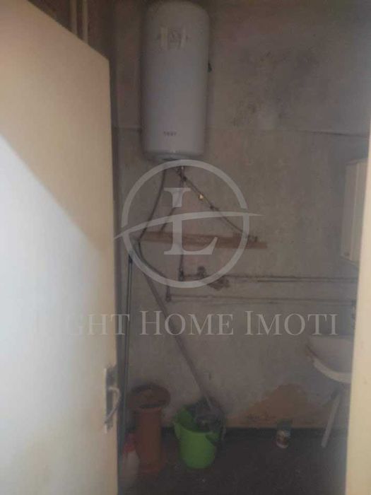 Продава се Едностаен апартамент в Пловдив, Тракия - 36 кв.м за 1473 €/кв.м - Снимка #4