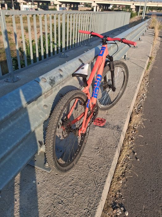 Drag C2 dirt jump
