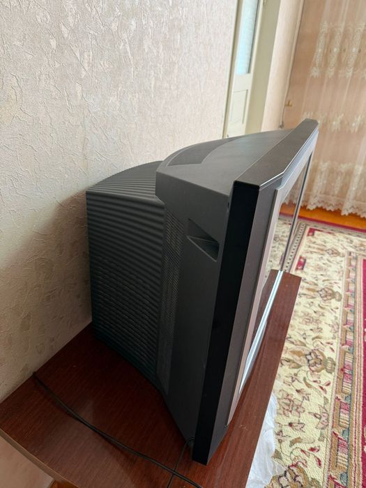 Телевизор работающий бу