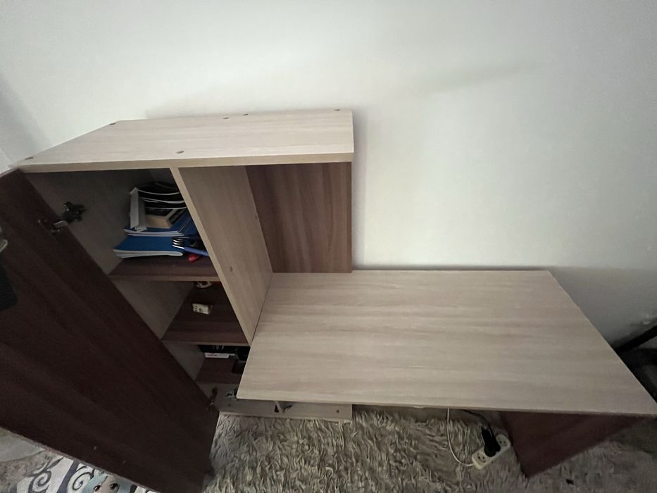 Продам стол  для комнаты