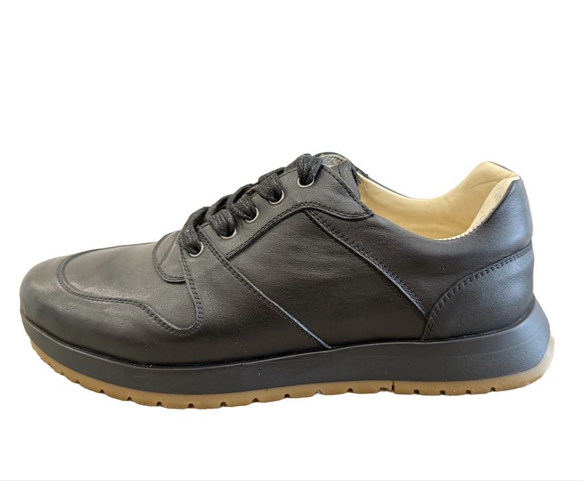 Мужские кроссовки