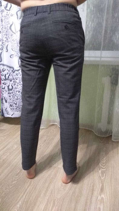 Мужские брюки молодежные