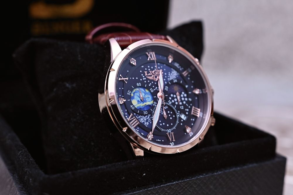 Кварцов часовник Lige