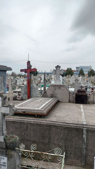 Loc de veci cimitirul Chitila 1