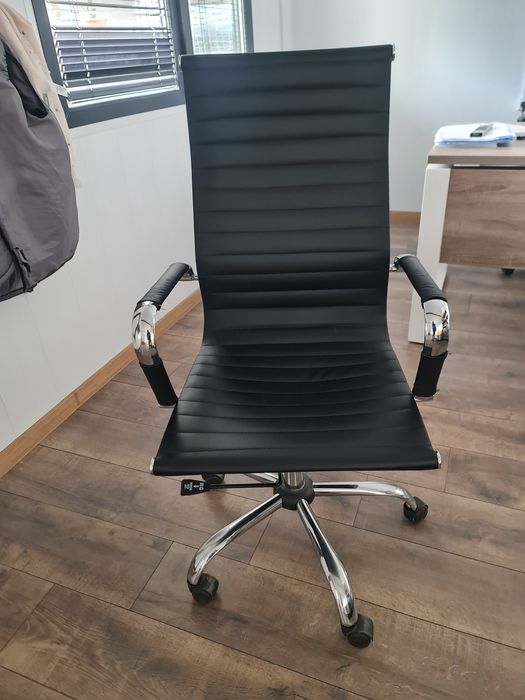 Директорски офис стол