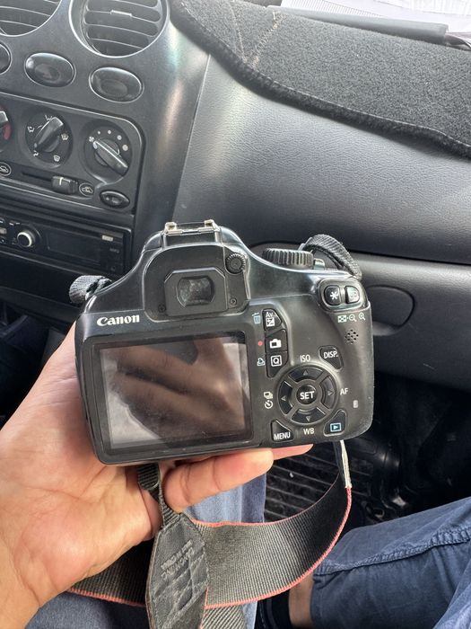 Фотоапарат canon