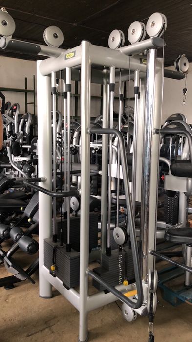 Depozit aparate fitness technogym