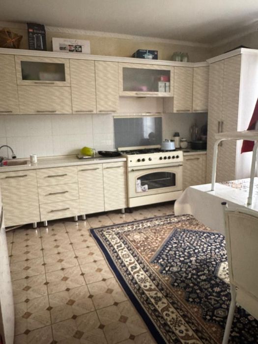 Жер үй сатылады, жақсы жағдайда.