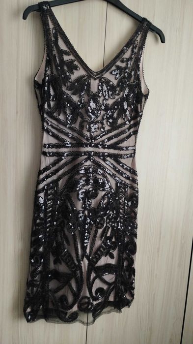 Официална черна къса рокля с пайети