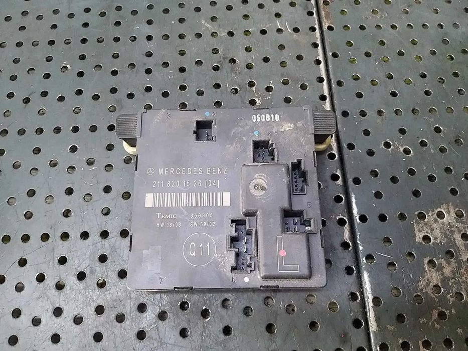 Calculator modul usa stanga spate mercedes e class w211 2118201526