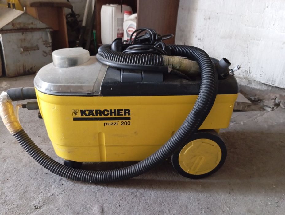 Продам моющий пылесос KARCHER