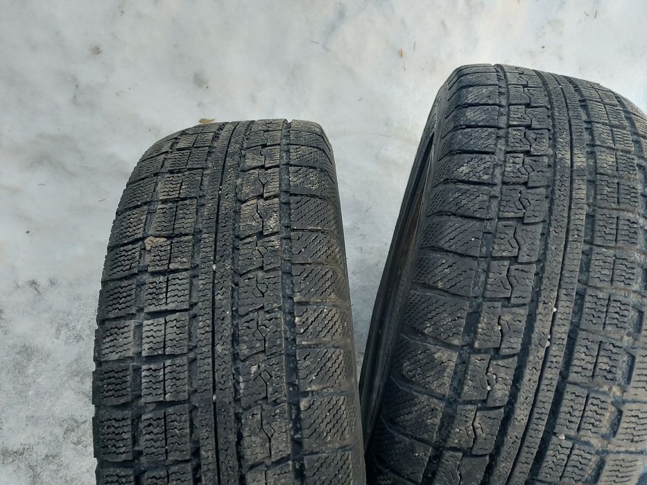 Продам две резины на 17